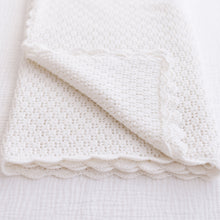 Load image into Gallery viewer, Ollie and Echo | Knitted Baby Blanket White
