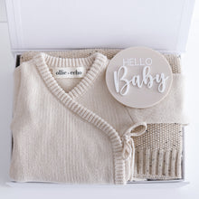 Load image into Gallery viewer, Ollie and Echo | Knitted Gift Set Beige
