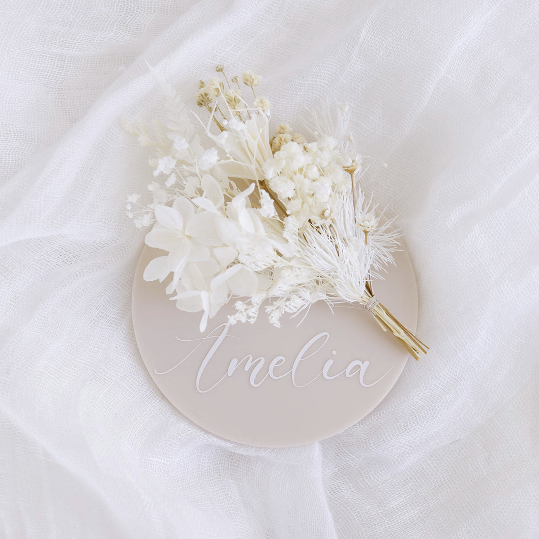 Ollie and Echo | Dried Floral Announcemnt Disc Name