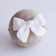 Load image into Gallery viewer, Ollie and Echo | White Muslin Baby Bow
