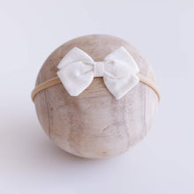 Load image into Gallery viewer, Ollie and Echo | Linen Baby Bow Headband
