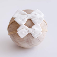 Load image into Gallery viewer, Ollie and Echo | Linen Baby Bow Headband
